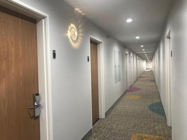 Days Inn by Wyndham Great Lakes - N. Chicago image 16